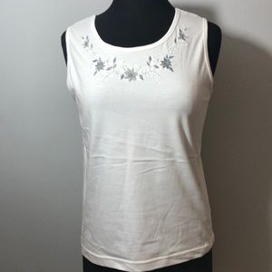Fashion Formulas size small embroidered tank top